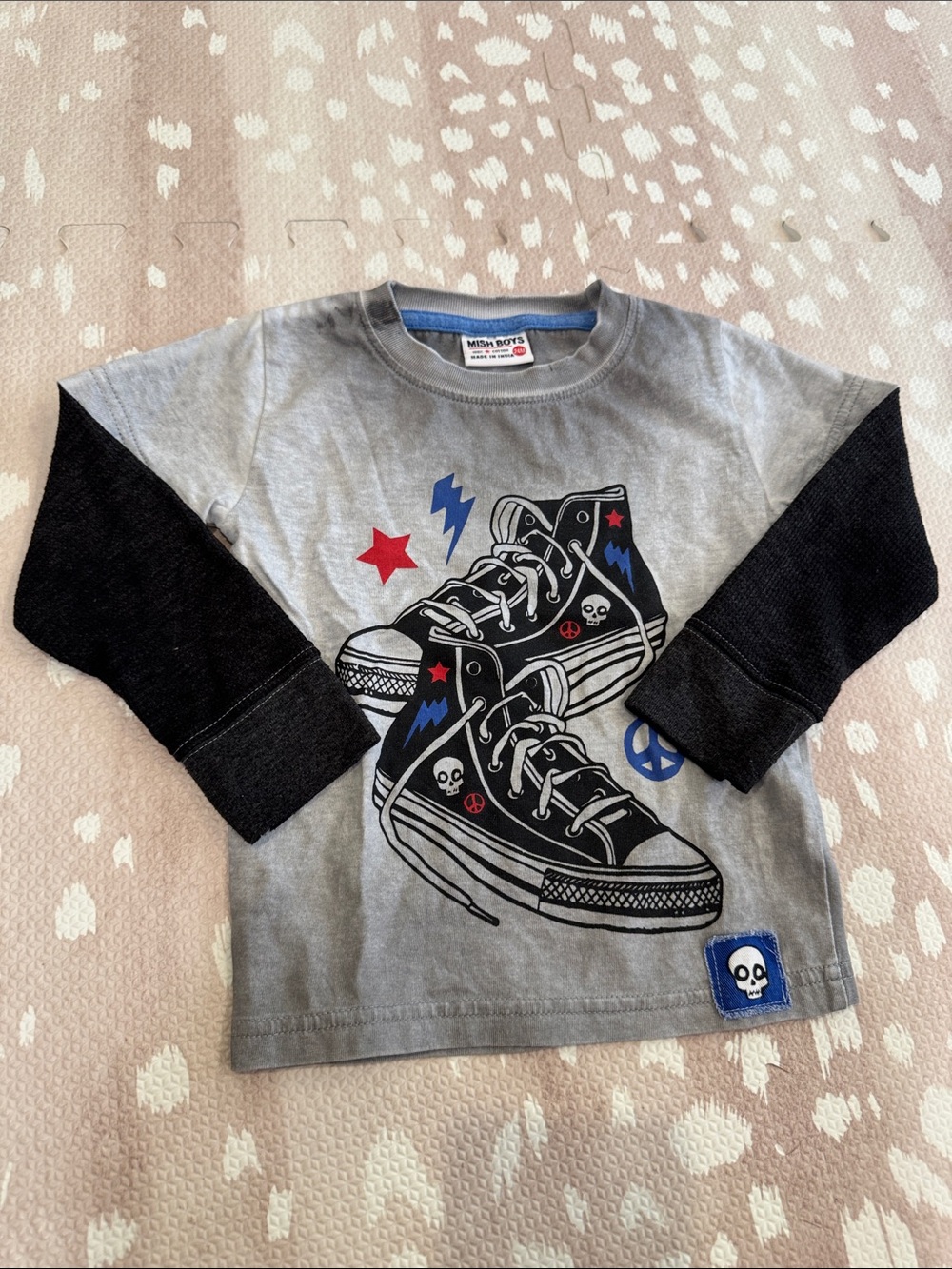 Mish Boys Sneakers Graphic Layered Long Sleeve Tee Gray Black 24M